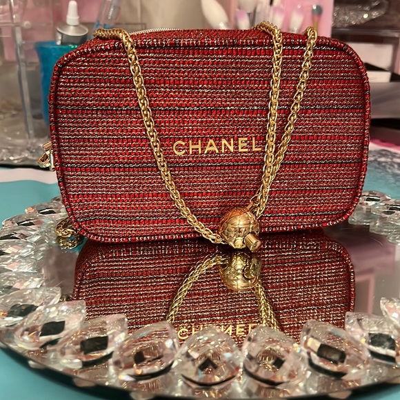 CHANEL Other - Chanel Holiday 2022 Red Bag with Beautiful Gold Chain Attached♥️♥️♥️♥️